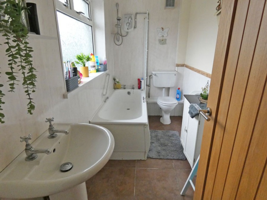 Images for Brynhyfryd Terrace, Hengoed, CF82 8DB EAID: BID:Ystrad-mynach-branch