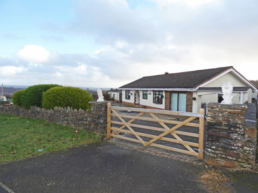 Images for Moorland Road, Bargoed, CF81 8UL EAID: BID:Ystrad-mynach-branch