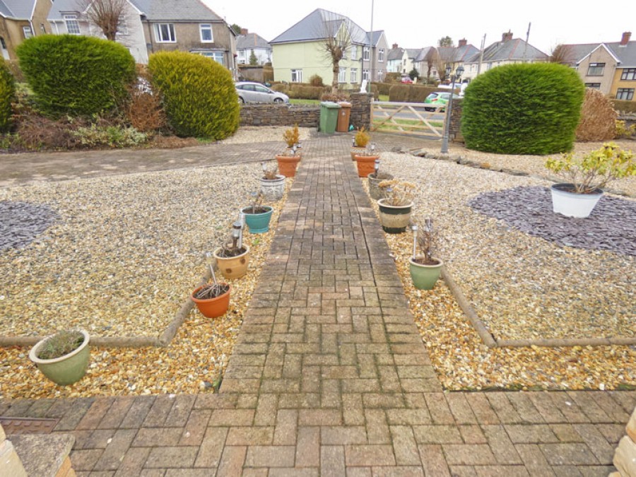 Images for Moorland Road, Bargoed, CF81 8UL EAID: BID:Ystrad-mynach-branch