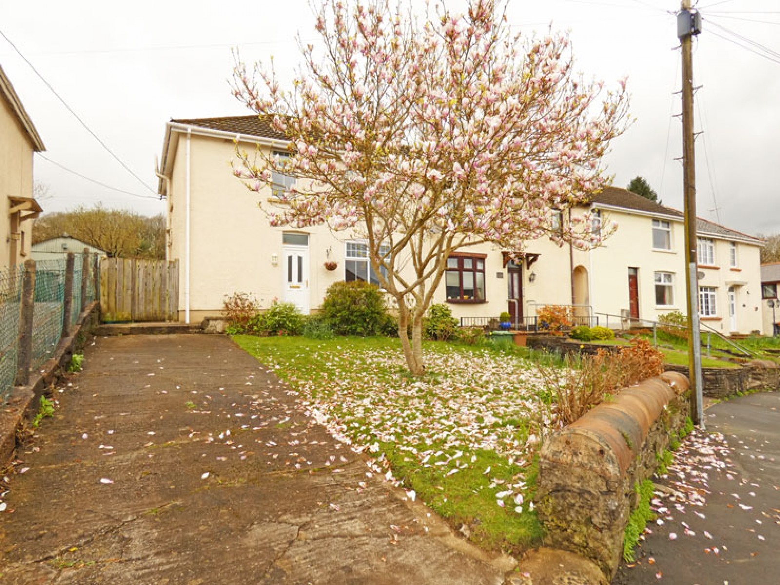 Images for Maesycoed Terrace, Ystrad Mynach, Hengoed, CF82 7BU EAID: BID:Ystrad-mynach-branch