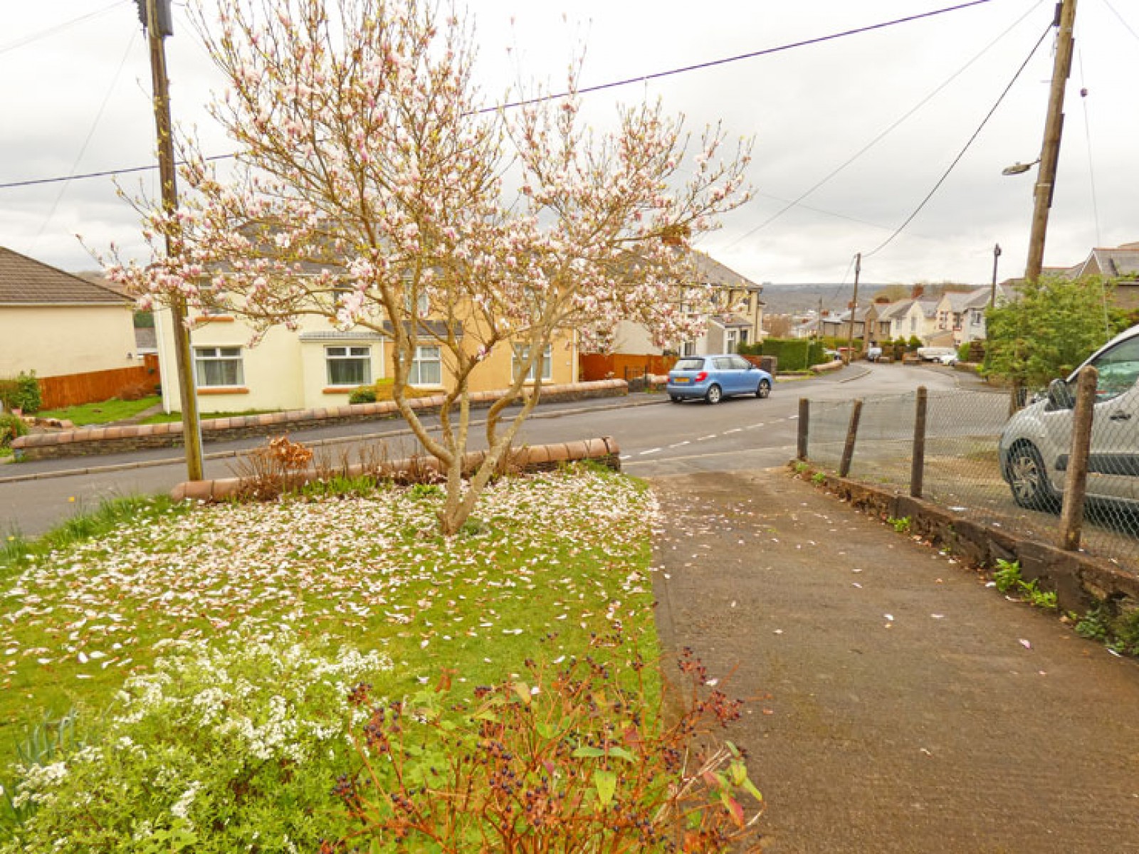 Images for Maesycoed Terrace, Ystrad Mynach, Hengoed, CF82 7BU EAID: BID:Ystrad-mynach-branch
