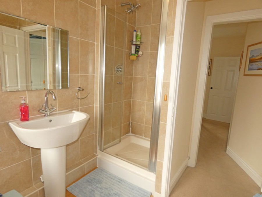 Images for Cefn Road, Hengoed, CF82 7NB EAID: BID:Ystrad-mynach-branch