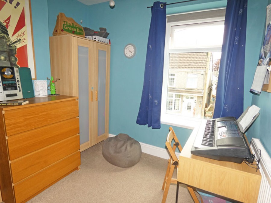 Images for Cefn Road, Hengoed, CF82 7NB EAID: BID:Ystrad-mynach-branch