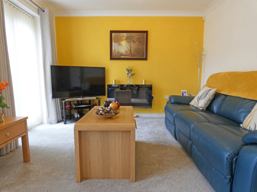 Images for Stryd Hywel Harris, Ystrad Mynach, Hengoed, CF82 7DN EAID: BID:Ystrad-mynach-branch