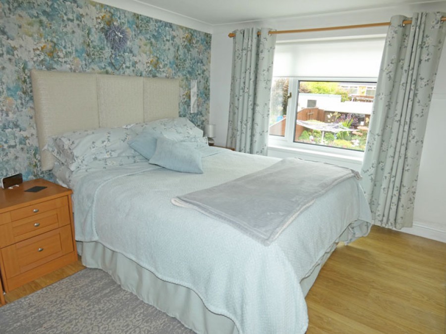 Images for Gelliron, Pen-Pedair-Heol, Hengoed, CF82 8HF EAID: BID:Ystrad-mynach-branch