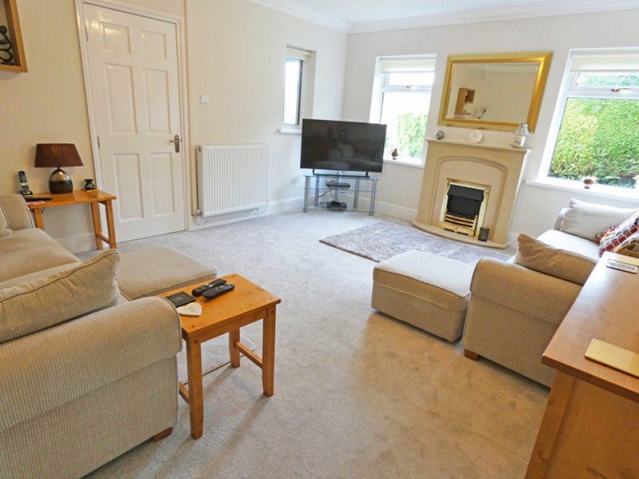 Images for Bedwlwyn Close, Ystrad Mynach, Hengoed, CF82 7BA EAID: BID:Ystrad-mynach-branch