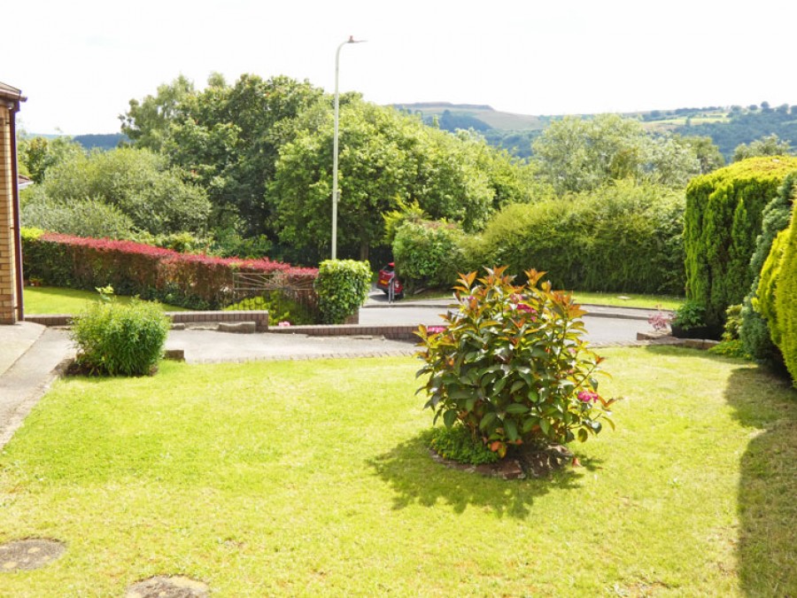 Images for Bedwlwyn Close, Ystrad Mynach, Hengoed, CF82 7BA EAID: BID:Ystrad-mynach-branch