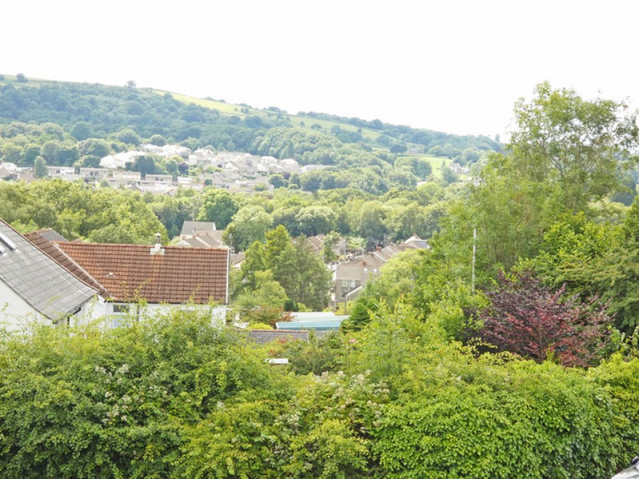 Images for Bedwlwyn Close, Ystrad Mynach, Hengoed, CF82 7BA EAID: BID:Ystrad-mynach-branch