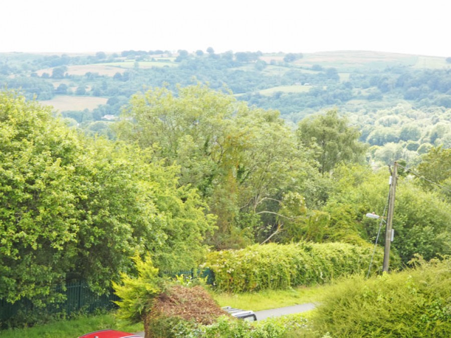 Images for Bedwlwyn Close, Ystrad Mynach, Hengoed, CF82 7BA EAID: BID:Ystrad-mynach-branch