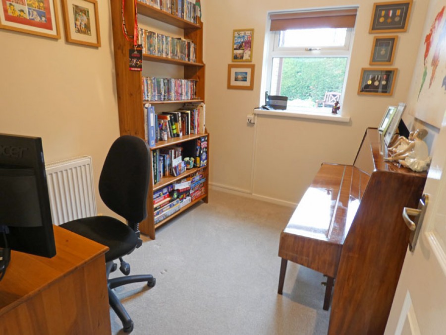 Images for Bedwlwyn Close, Ystrad Mynach, Hengoed, CF82 7BA EAID: BID:Ystrad-mynach-branch