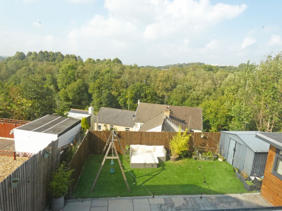 Images for Gellideg Isaf Rise, Maesycwmmer, Hengoed, CF82 7RB EAID: BID:Ystrad-mynach-branch