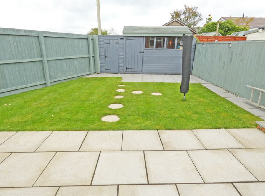 Images for Barry Close, Pen-Pedair-Heol, Hengoed, CF82 8HJ EAID: BID:Ystrad-mynach-branch