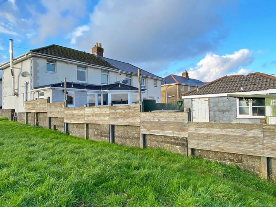 Images for Trosnant Crescent, Penybryn, Hengoed, CF82 7FX EAID: BID:Ystrad-mynach-branch