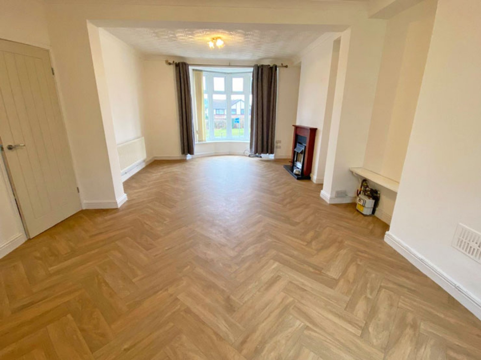 Images for High Street, Trelewis, Treharris, CF46 6AD EAID: BID:Ystrad-mynach-branch