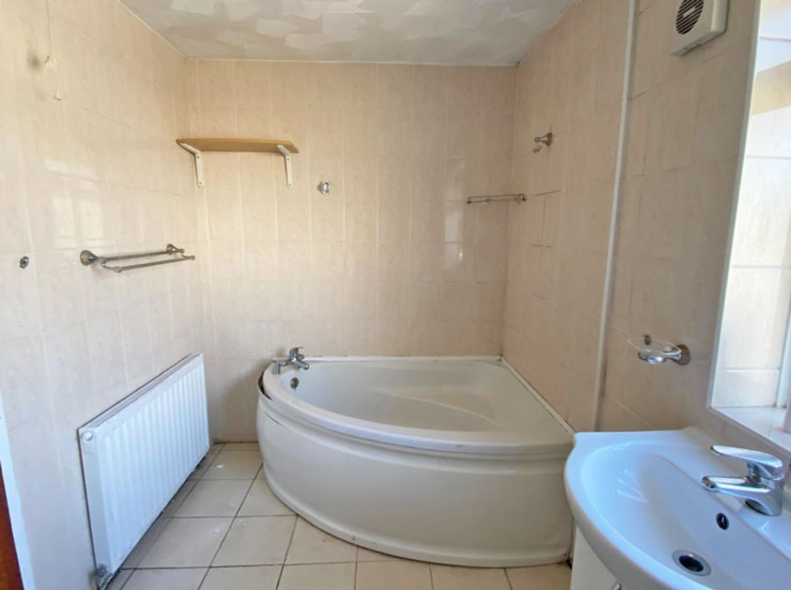 Images for Commercial Street, Ystrad Mynach, Hengoed, CF82 7DW EAID: BID:Ystrad-mynach-branch
