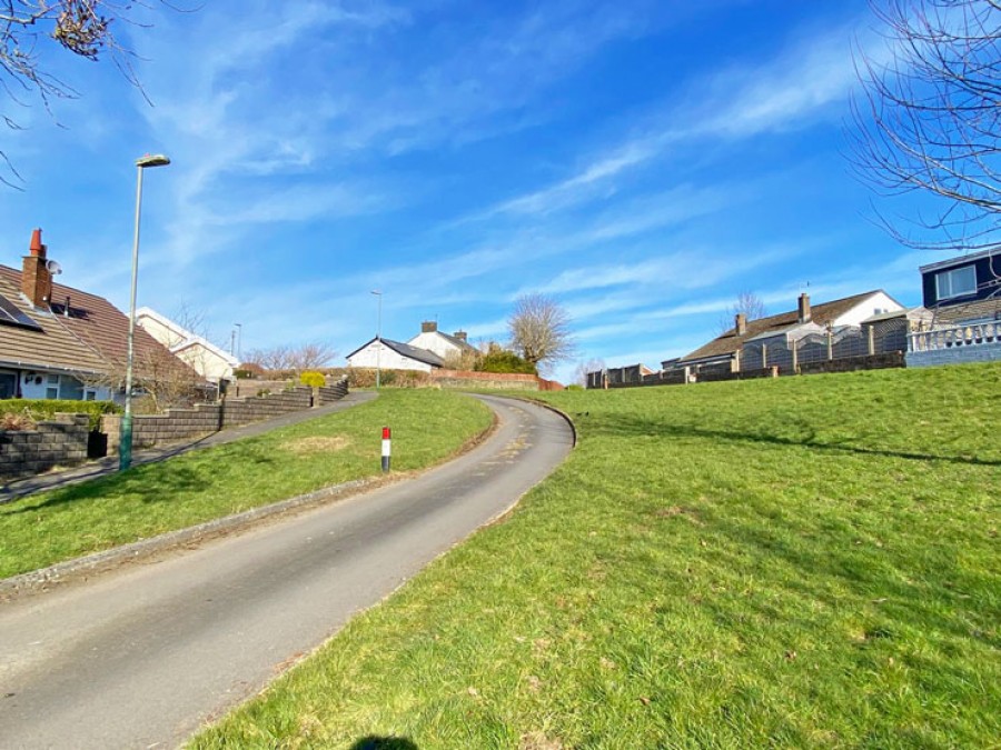 Images for Shirdale Close, Maesycwmmer, Hengoed, CF82 7QL EAID: BID:Ystrad-mynach-branch