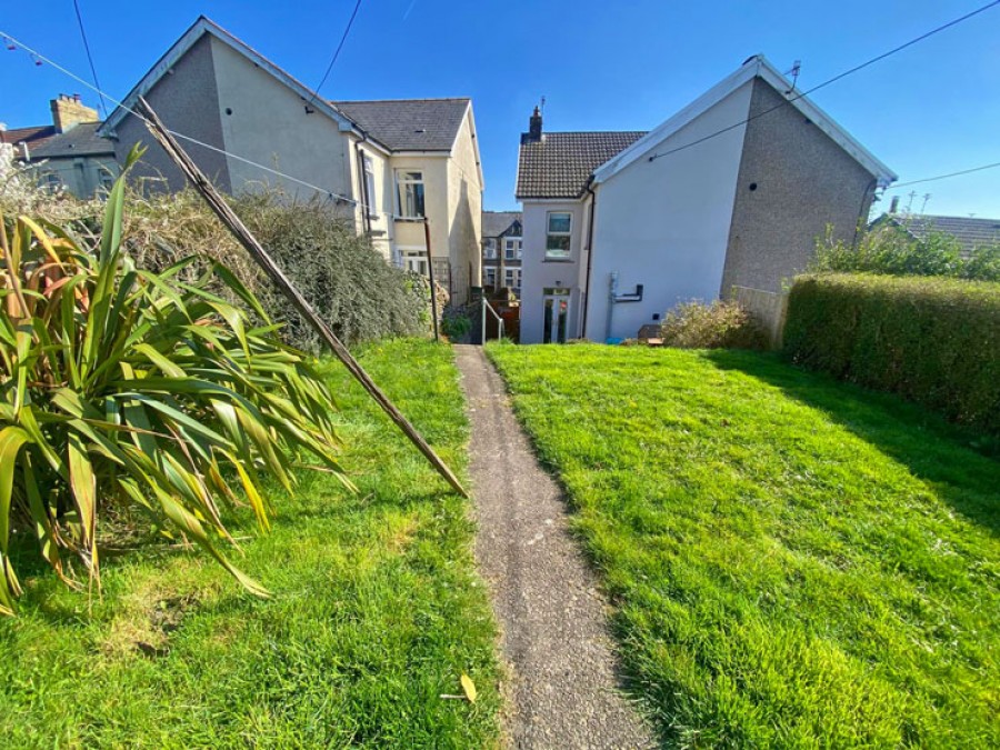 Images for Bedwlwyn Road, Ystrad Mynach, Hengoed, CF82 7AB EAID: BID:Ystrad-mynach-branch