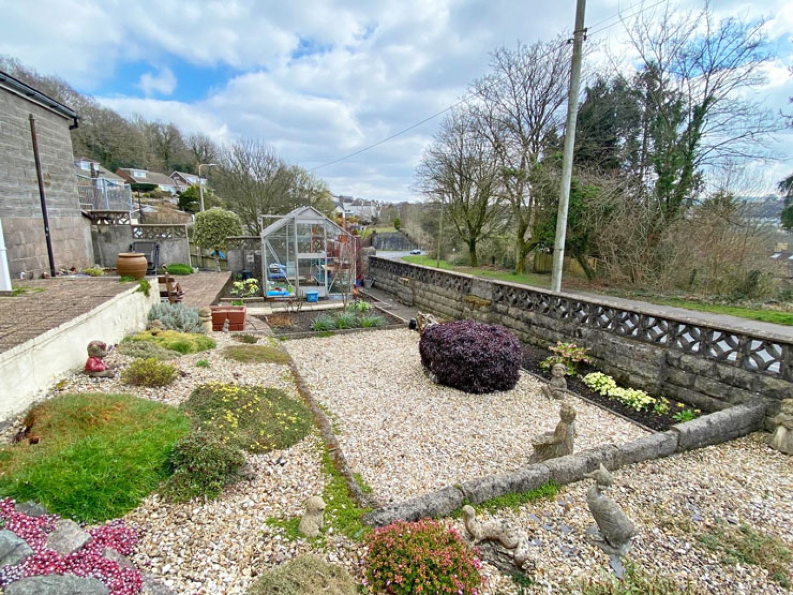 Images for Pleasant View, Treharris, CF46 5LS EAID: BID:Ystrad-mynach-branch