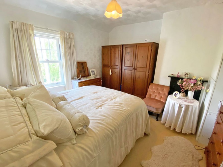 Images for Hillside Terrace, Ystrad Mynach, Hengoed, CF82 7BT EAID: BID:Ystrad-mynach-branch