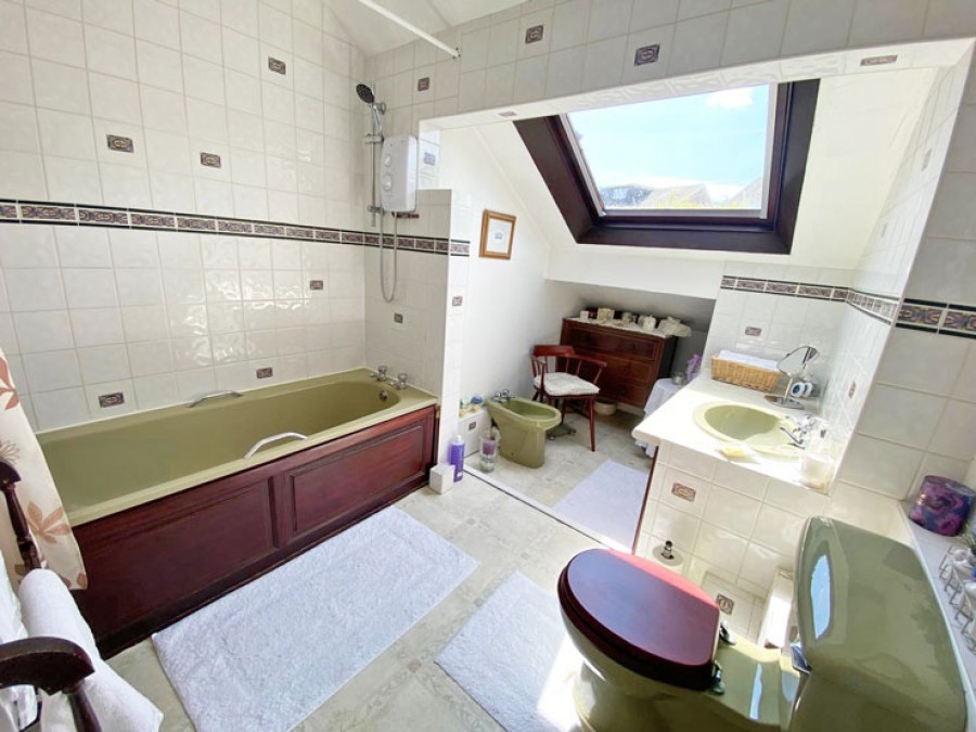 Images for Hillside Terrace, Ystrad Mynach, Hengoed, CF82 7BT EAID: BID:Ystrad-mynach-branch