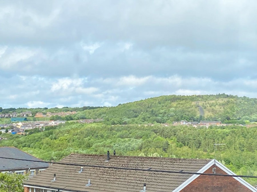 Images for Hillside Park, Bargoed, CF81 8NL EAID: BID:Ystrad-mynach-branch