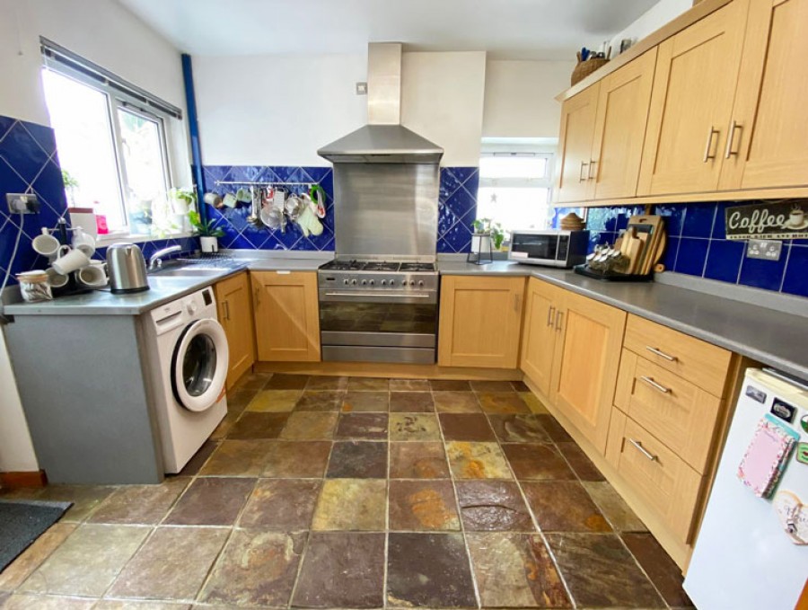 Images for Usk Road, Bargoed, CF81 8RJ EAID: BID:Ystrad-mynach-branch