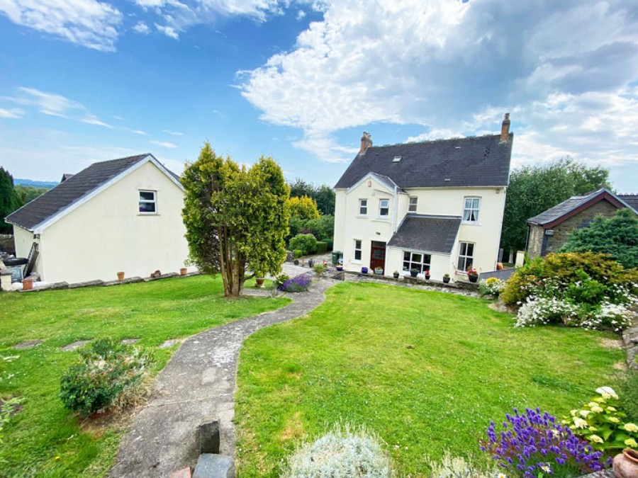 Images for Park Road, Hengoed, CF82 7LW EAID: BID:Ystrad-mynach-branch