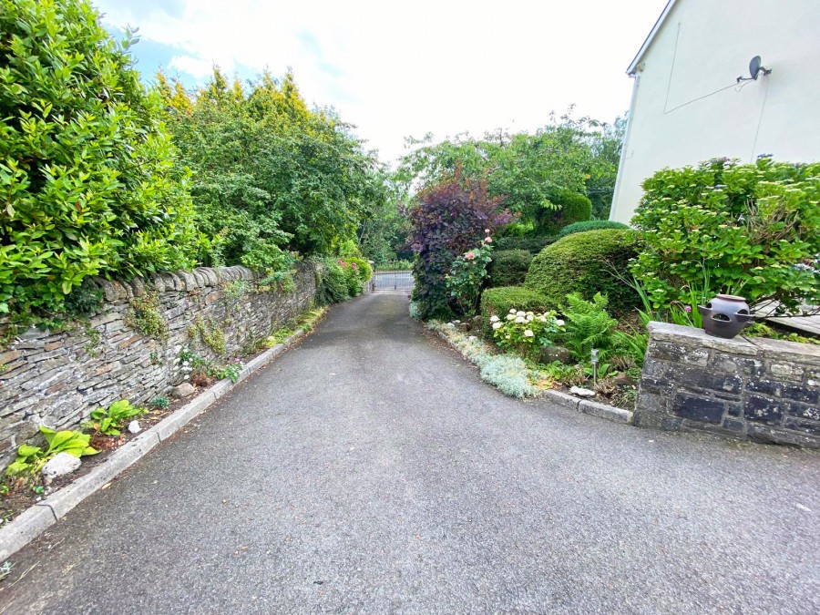 Images for Park Road, Hengoed, CF82 7LW EAID: BID:Ystrad-mynach-branch