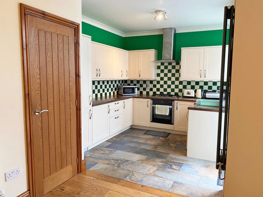 Images for Brynavon Terrace, Hengoed, CF82 7LZ EAID: BID:Ystrad-mynach-branch
