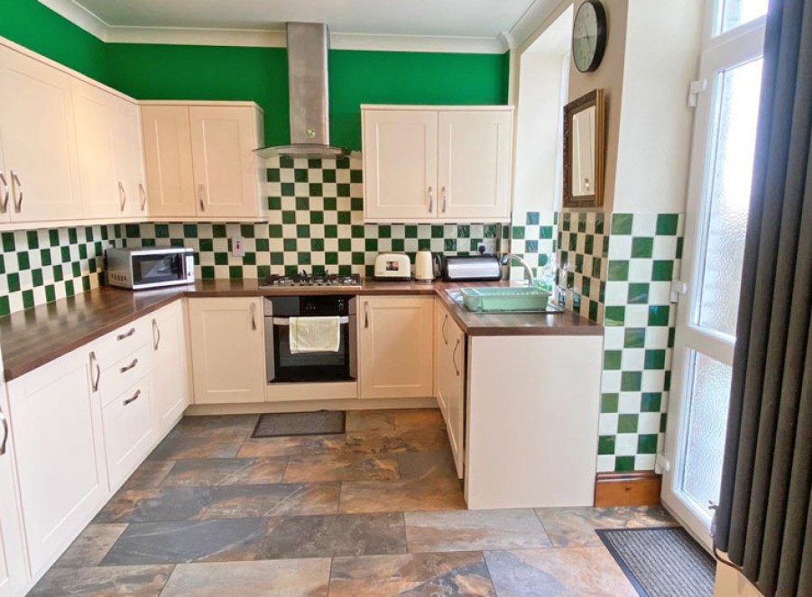 Images for Brynavon Terrace, Hengoed, CF82 7LZ EAID: BID:Ystrad-mynach-branch