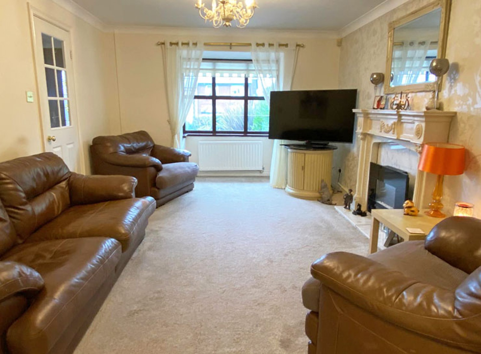 Images for Bron Las, Pen-Pedair-Heol, Hengoed, CF82 7TB EAID: BID:Ystrad-mynach-branch