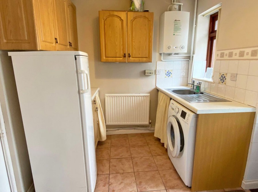Images for Bron Las, Pen-Pedair-Heol, Hengoed, CF82 7TB EAID: BID:Ystrad-mynach-branch
