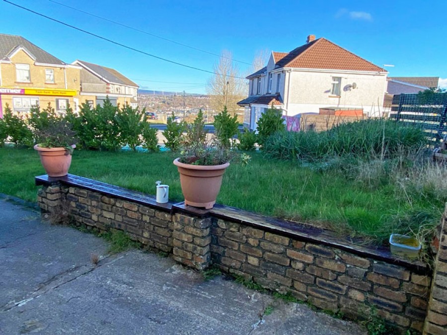 Images for Hengoed Crescent, Cefn Hengoed, Hengoed, CF82 7HF EAID: BID:Ystrad-mynach-branch