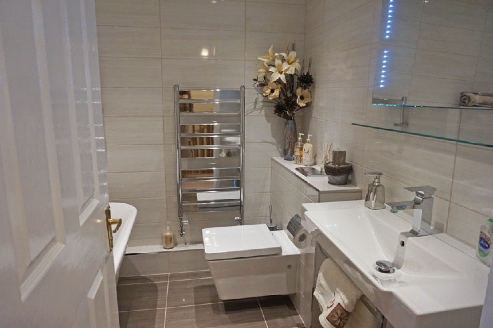 Images for Gellideg Isaf Rise, Maesycwmmer, Hengoed, CF82 7RB EAID: BID:Ystrad-mynach-branch