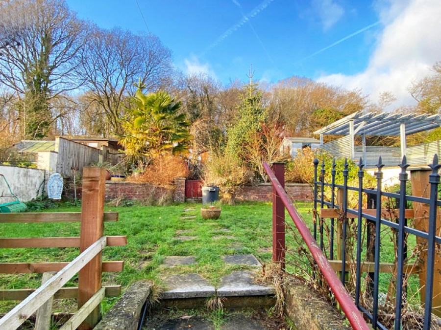 Images for The Avenue, Ystrad Mynach, Hengoed, CF82 8BA EAID: BID:Ystrad-mynach-branch