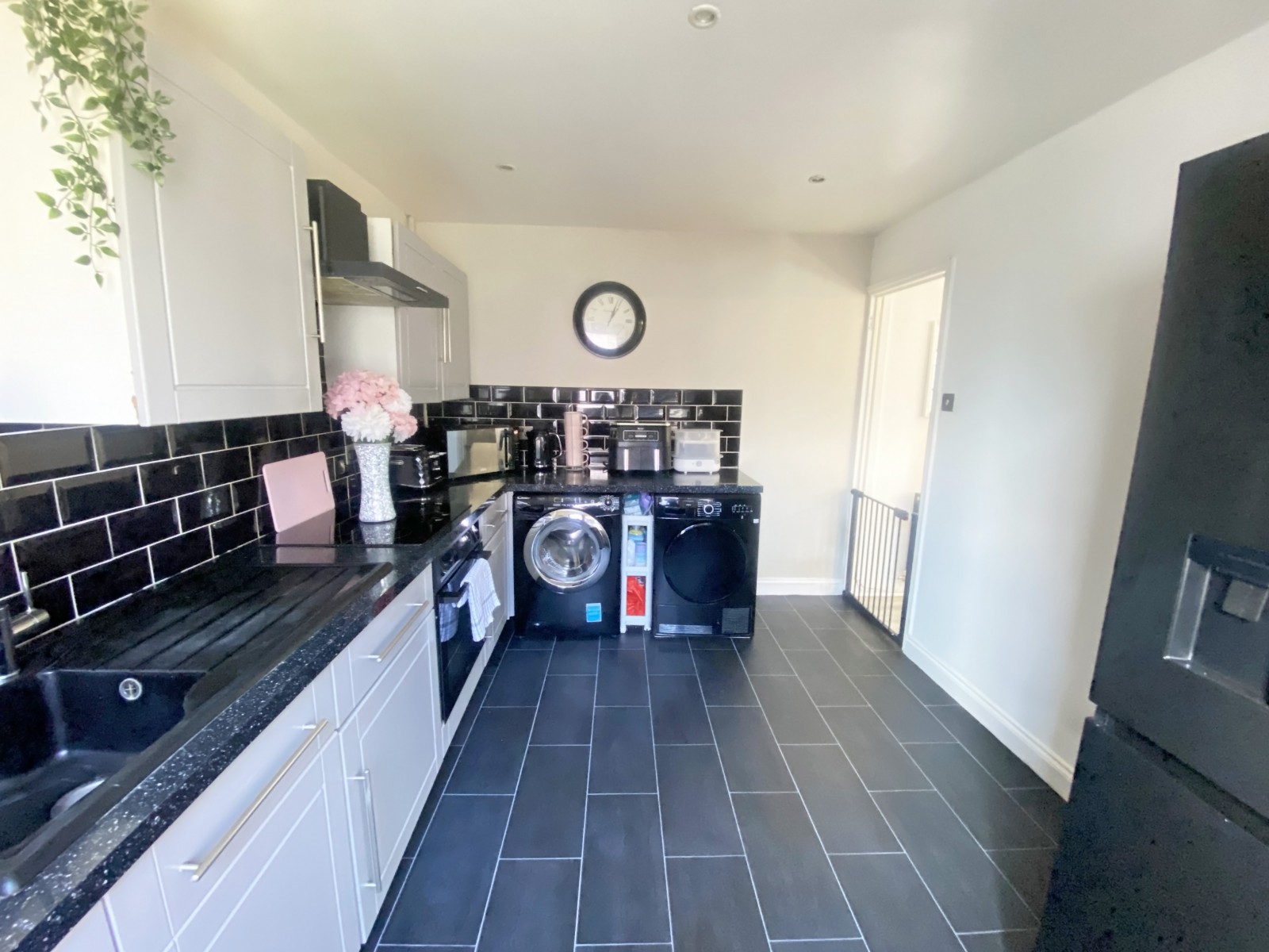 Images for Clos Llyswen, Pen-Pedair-Heol, Hengoed, CF82 7TQ EAID: BID:Ystrad-mynach-branch