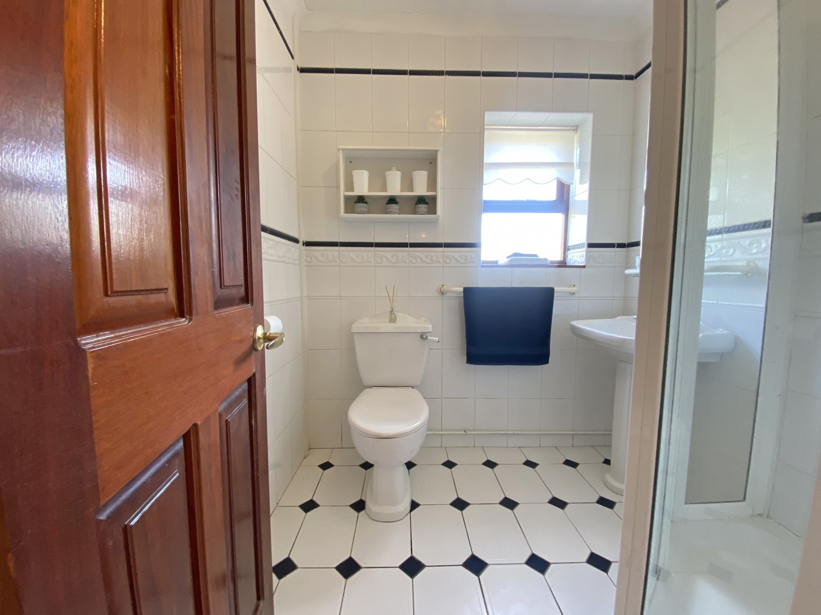 Images for Mount Pleasant, Fleur De Lis, Blackwood, NP12 3SA EAID: BID:Ystrad-mynach-branch