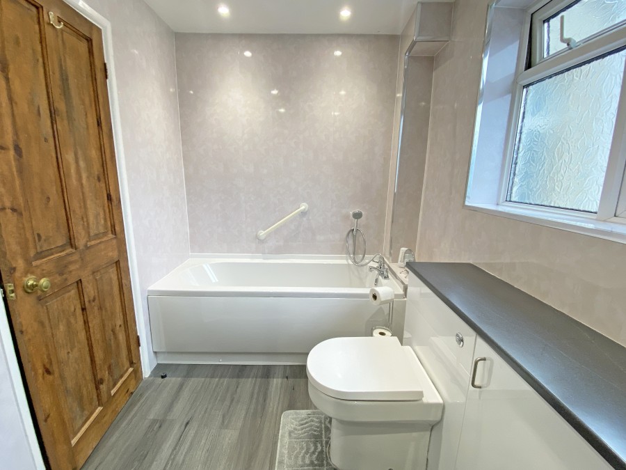 Images for Central Street, Ystrad Mynach, Hengoed, CF82 7EL EAID: BID:Ystrad-mynach-branch