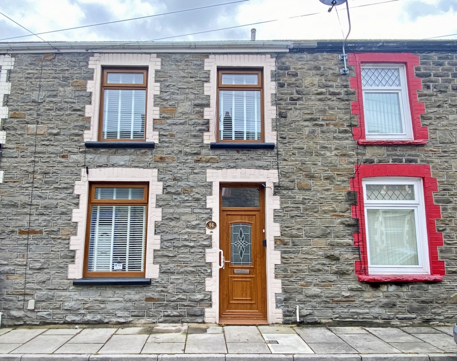 Images for Fell Street, Treharris, CF46 5HN EAID: BID:Ystrad-mynach-branch
