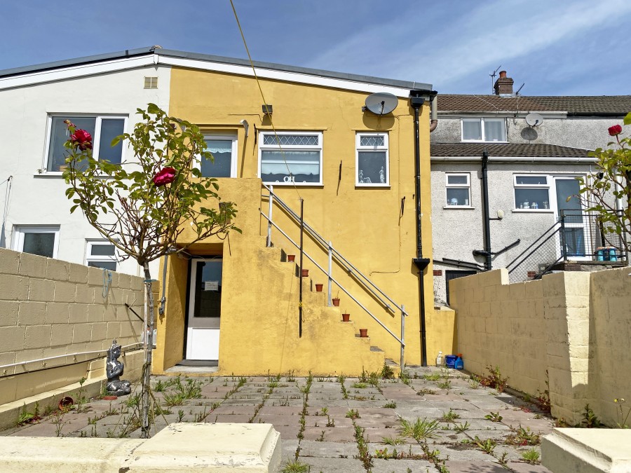 Images for Fell Street, Treharris, CF46 5HN EAID: BID:Ystrad-mynach-branch