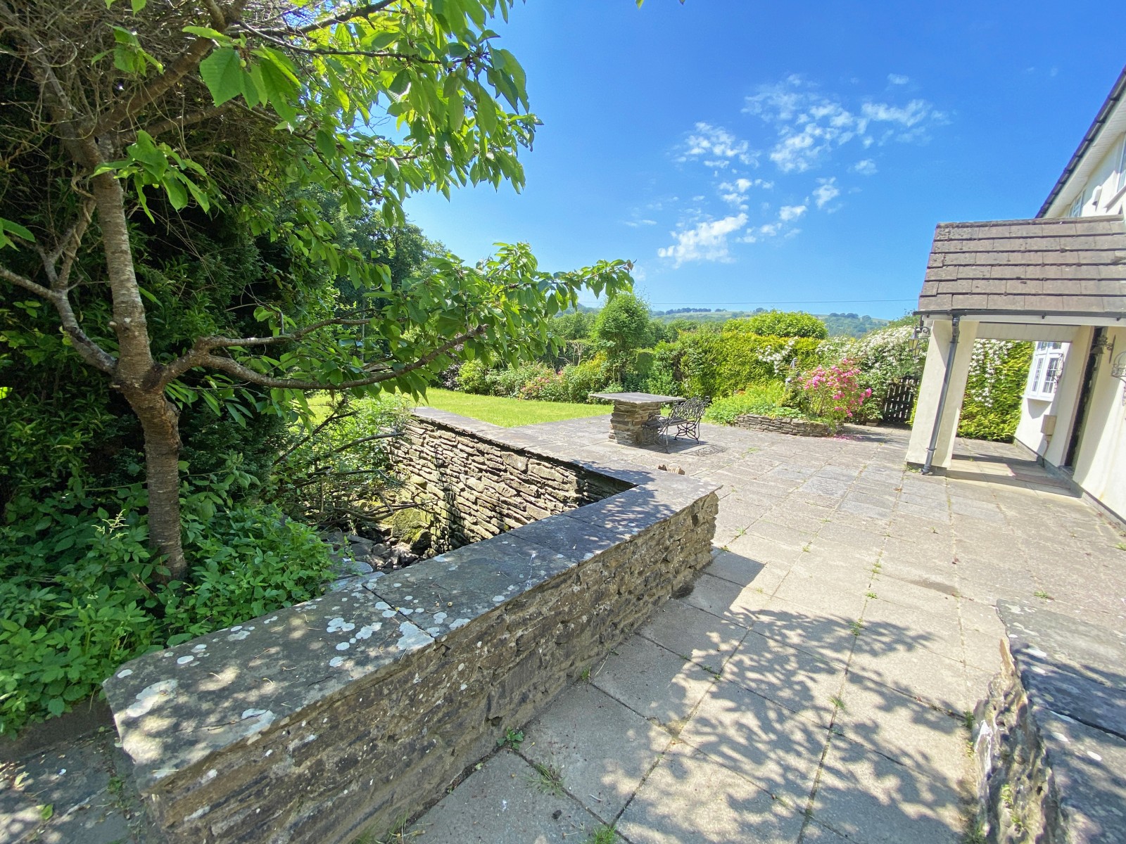 Images for Twyn Shon Ifan, Maesycwmmer, Hengoed, CF82 7SP EAID: BID:Ystrad-mynach-branch