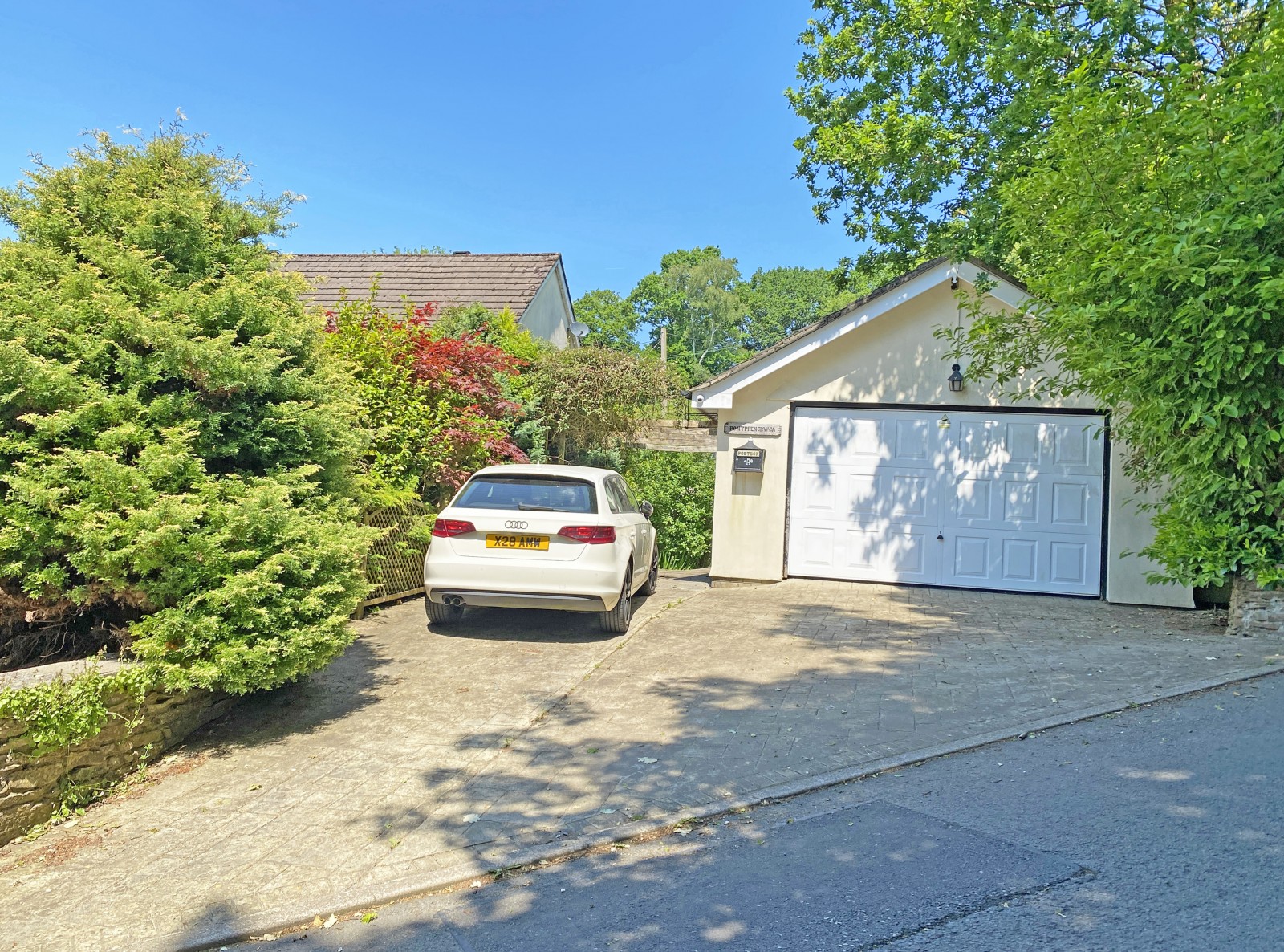 Images for Twyn Shon Ifan, Maesycwmmer, Hengoed, CF82 7SP EAID: BID:Ystrad-mynach-branch