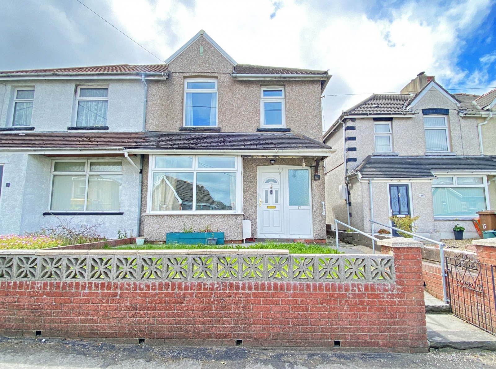 Images for Hengoed Crescent, Cefn Hengoed, Hengoed, CF82 7HF EAID: BID:Ystrad-mynach-branch