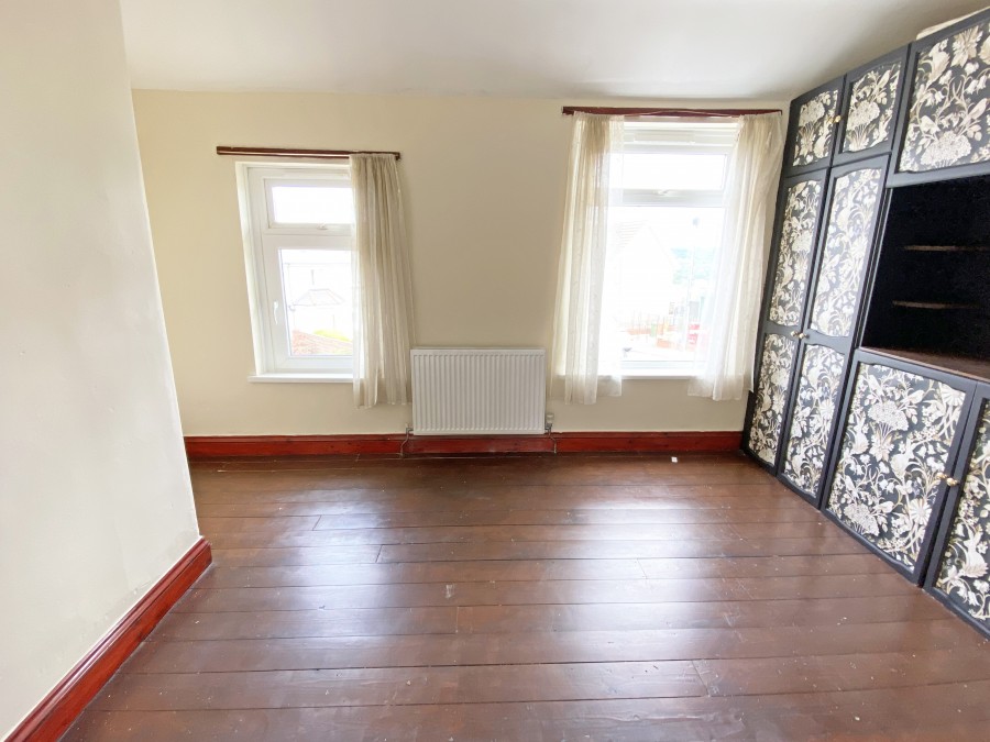 Images for Hengoed Crescent, Cefn Hengoed, Hengoed, CF82 7HF EAID: BID:Ystrad-mynach-branch