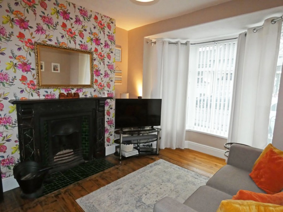 Images for Station Road, Ystrad Mynach, Hengoed, CF82 7AT EAID: BID:Ystrad-mynach-branch
