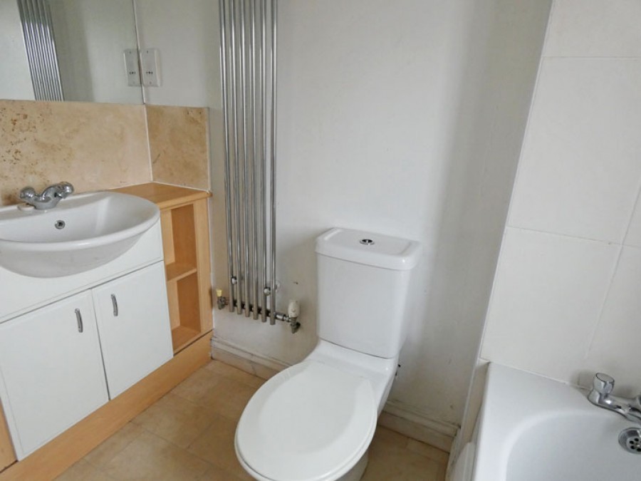 Images for Pwll Yr Allt, Tir-y-Berth, Hengoed, CF82 8FR EAID: BID:Ystrad-mynach-branch