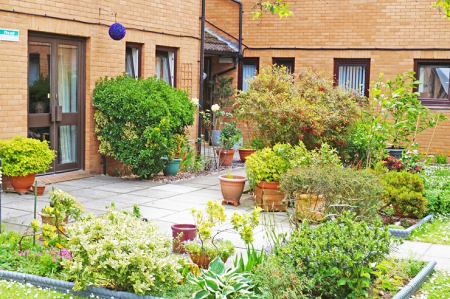 Images for Stephenson Court, Wordsworth Avenue, Roath, Cardiff, CF24 3FX EAID: BID:Ystrad-mynach-branch