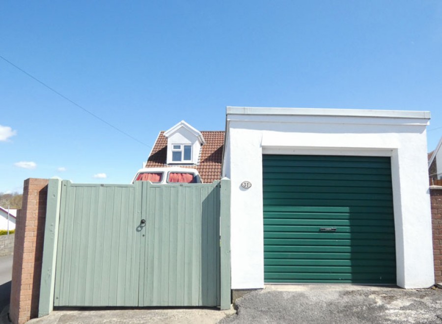 Images for Shirdale Close, Maesycwmmer, Hengoed, CF82 7QL EAID: BID:Ystrad-mynach-branch