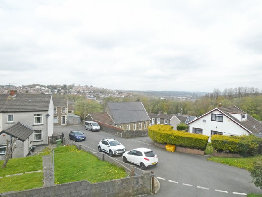 Images for Shirdale Close, Maesycwmmer, Hengoed, CF82 7QL EAID: BID:Ystrad-mynach-branch