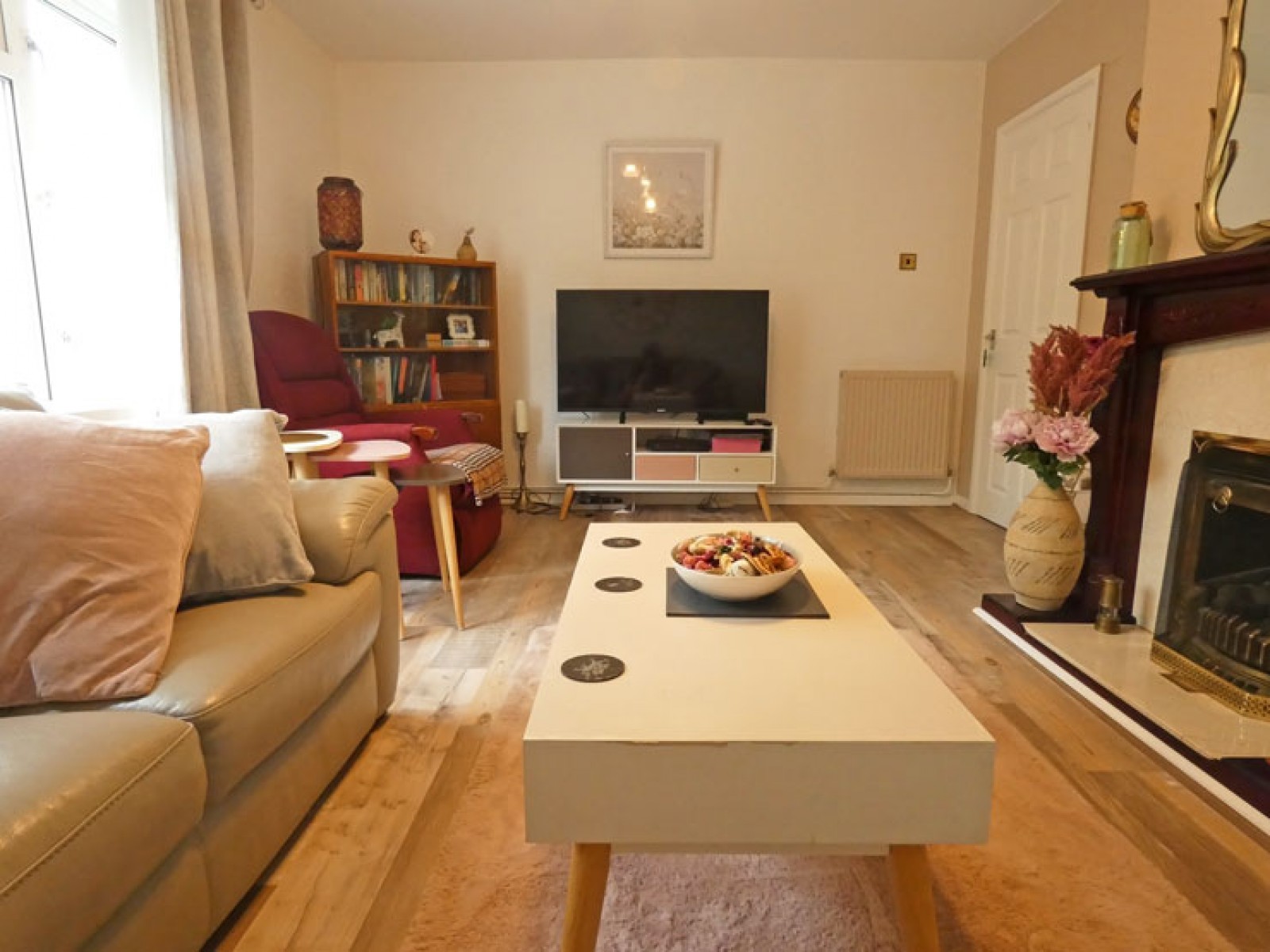 Images for Hillside View, Bargoed, CF81 8PR EAID: BID:Ystrad-mynach-branch